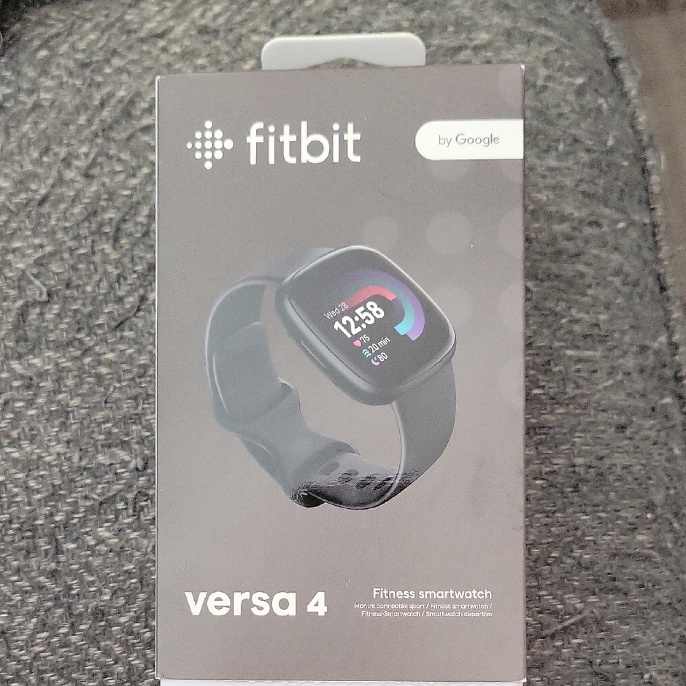 Fitbit Black Versa 4 Smartwatch